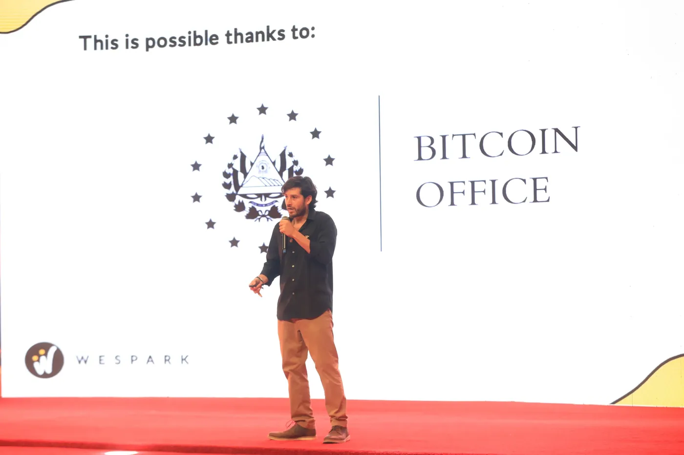 Nelson Inno at Bitcoin Histórico 2025 — Bitcoin Diploma 2.0 announcement, El Salvador