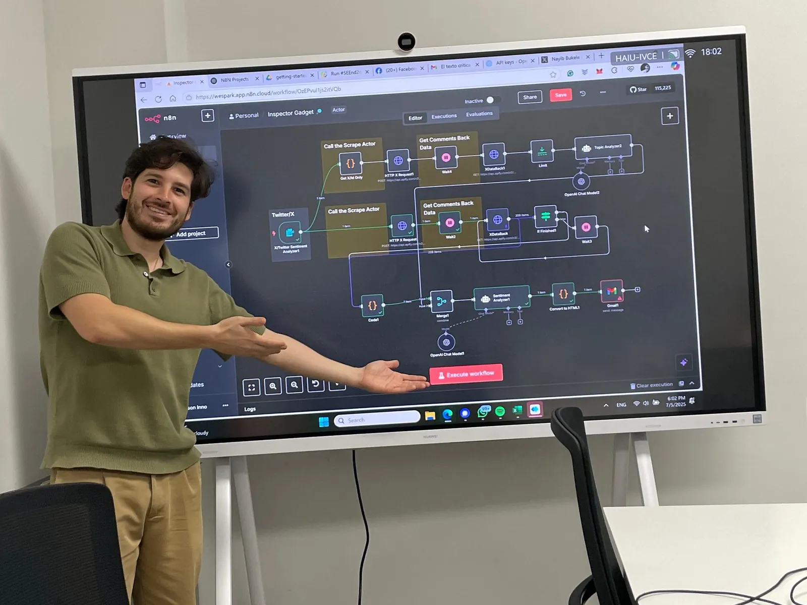 Nelson Inno, AI consultant, presenting an AI automation workflow